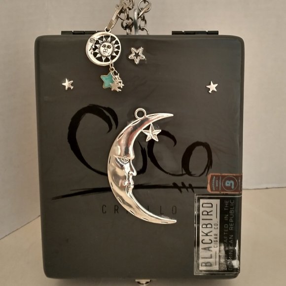 Original Suenos de Saundra Upcycled Cuco Cigar Box Purse - Picture 6 of 12